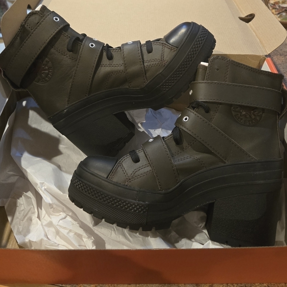 CONVERSE Chuck 70 De Luxe Heel Leather & Buckles High Top, Platform A12209C NEW! - Picture 11 of 16
